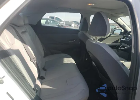 2021 Hyundai Elantra Limited z USA, uszkodzony, nr VIN 5NPLP4AG1MH021430